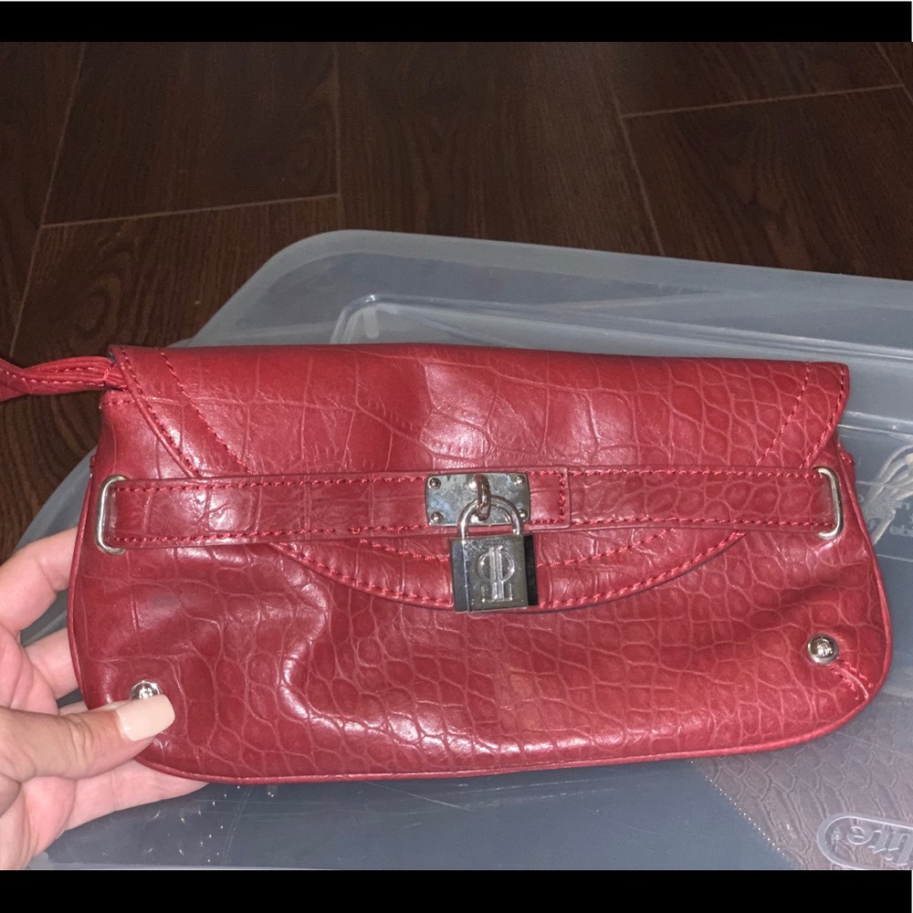 Jennifer Lopez wristlet